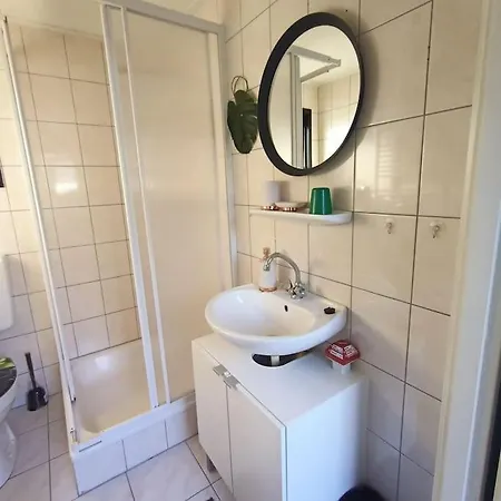 Welkom In Chalet De Flierefluiter בקתה