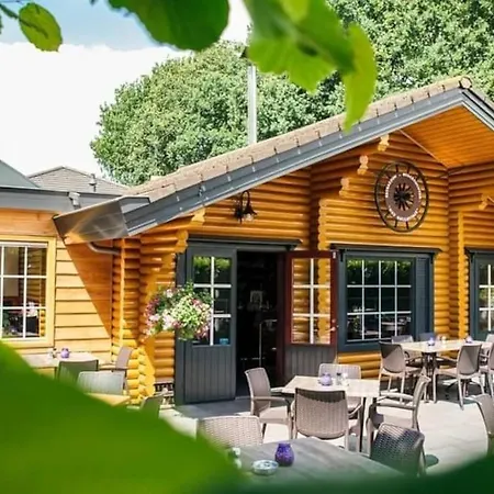 Welkom In Chalet De Flierefluiter * פוטן