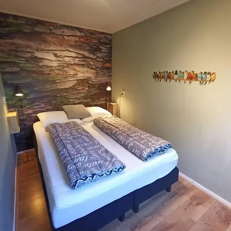 Welkom In Chalet De Flierefluiter בקתה פוטן